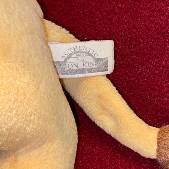 The lion King stuffed animal - Picture 3 of 6